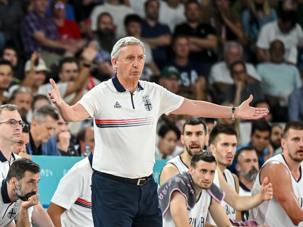 塞尔维亚队展现出强大的实力和团队合作,全场震撼 塞尔维亚队展现出强大的实力和团队合作,全场震撼