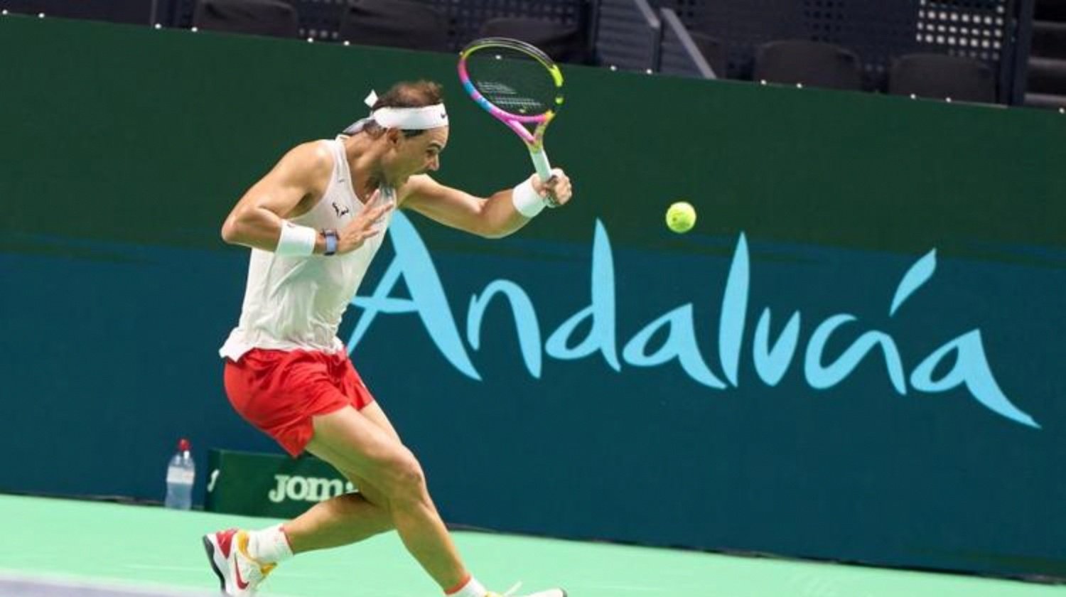 戴维斯杯绝杀美网，阿尔卡拉斯惊艳四座